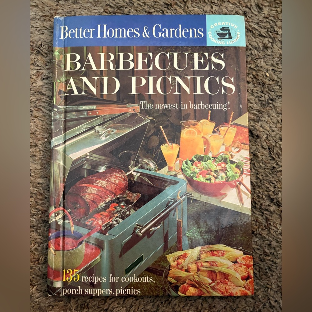 Vintage Better Homes & Gardens Barbecues and Picnics Book. Copyright 1963. - Picture 1 of 11